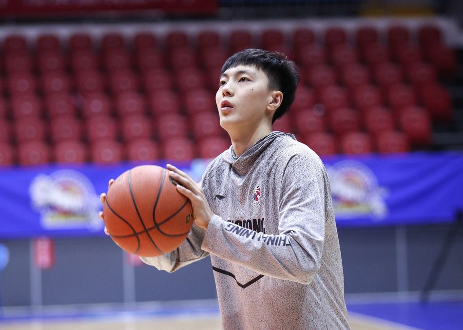 广东宏远迎亚冠关键赛,赛前战术微调,引发热议,细节决定成败 广东宏远迎亚冠关键赛,赛前战术微调,引发热议,细节决定成败