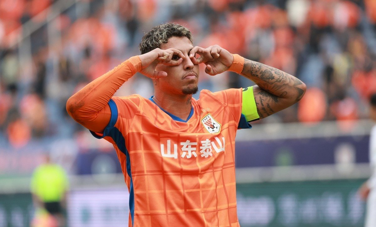 葡超窗口期再迎强敌，底特律活塞队长鼓劲，主帅态度——气氛紧张，年轻球员得到机会(萨克拉门托国王vs底特律活塞)