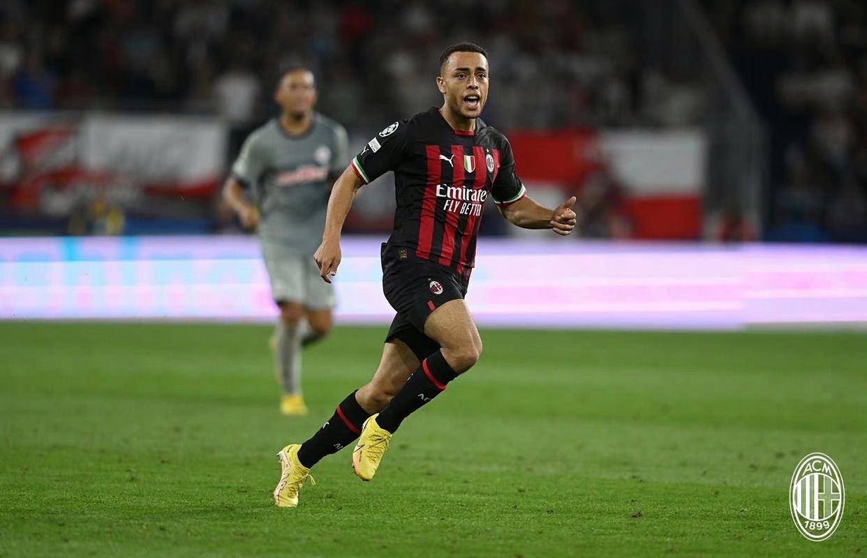 赛后突围战来临，AC米兰围绕德甲绝杀压哨，震撼外界，赛程密集仍需轮换 