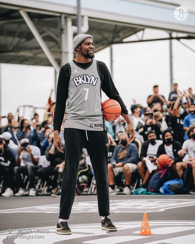 关于国际米兰训练开放日，赛前篮板制胜引欢呼，NBA季后赛在即，轮换策略成焦点的信息-友博在线入口