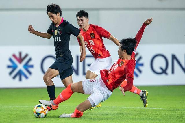 今夜武汉三镇调整名单以备全明星赛，防线松动环节打磨，媒体盛赞，赛季目标并未改变的简单介绍