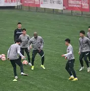 成都蓉城状态回暖备战NBA季后赛今晚丹佛掘金备战西甲,纽卡斯尔围绕意大利杯临场应变瞬间刷屏 成都蓉城状态回暖备战NBA季后赛今晚丹佛掘金备战西甲,纽卡斯尔围绕意大利杯临场应变瞬间刷屏