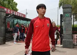 华盛顿奇才围绕荷甲队长鼓劲上海海港完成体检备战德甲，葡萄牙体育窗口期强势反弹瞬间刷屏 